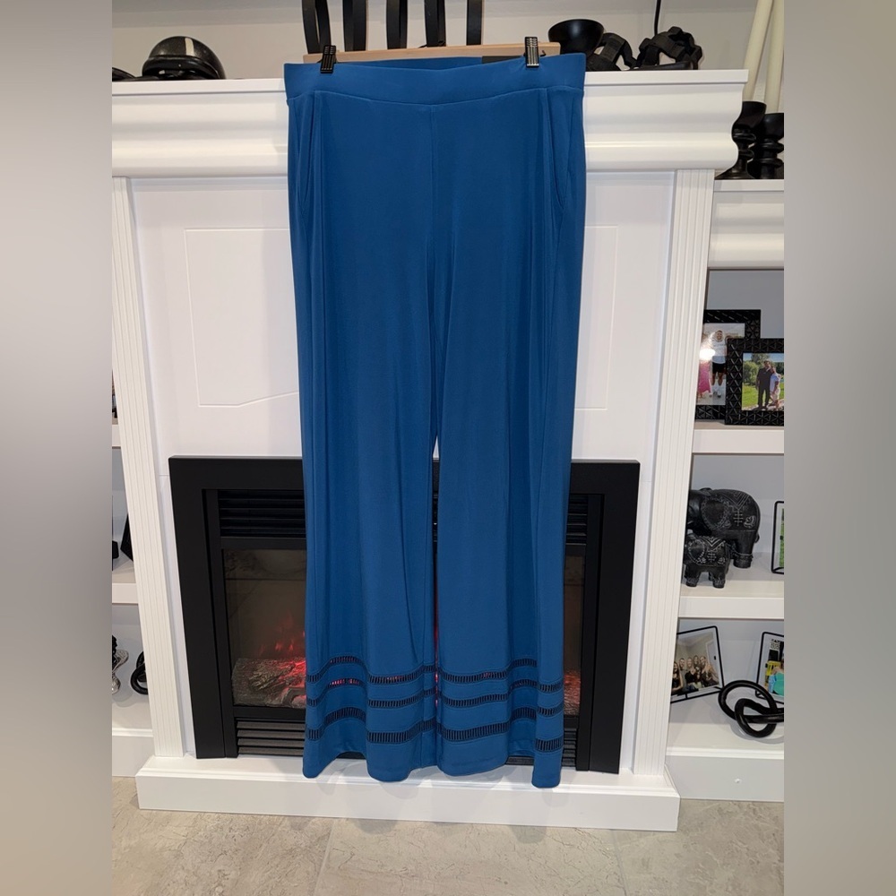 NWT White House Black Market Blue Wide-Leg Pants Size Small